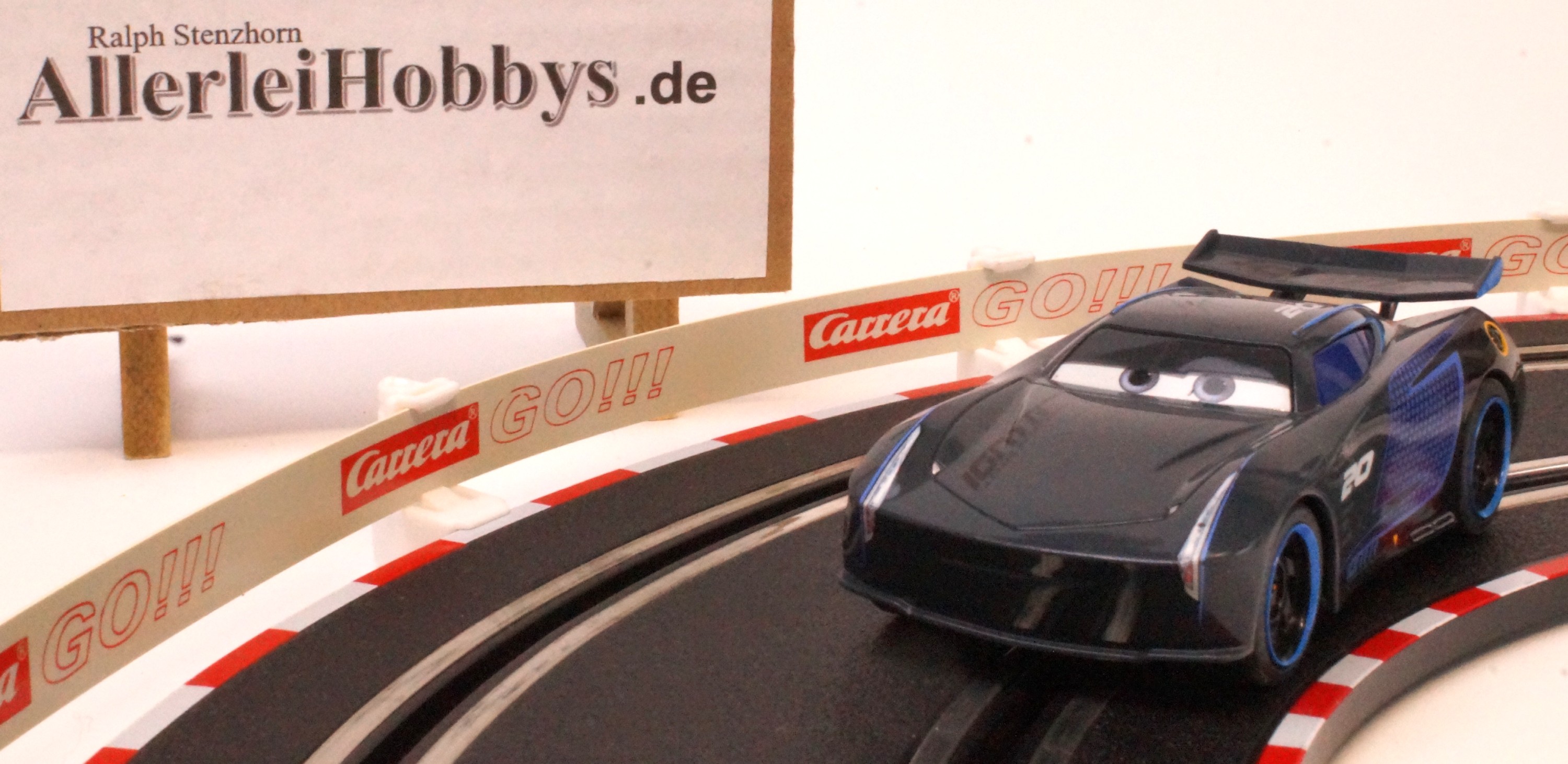 64084 - Disney Cars Jackson Storm