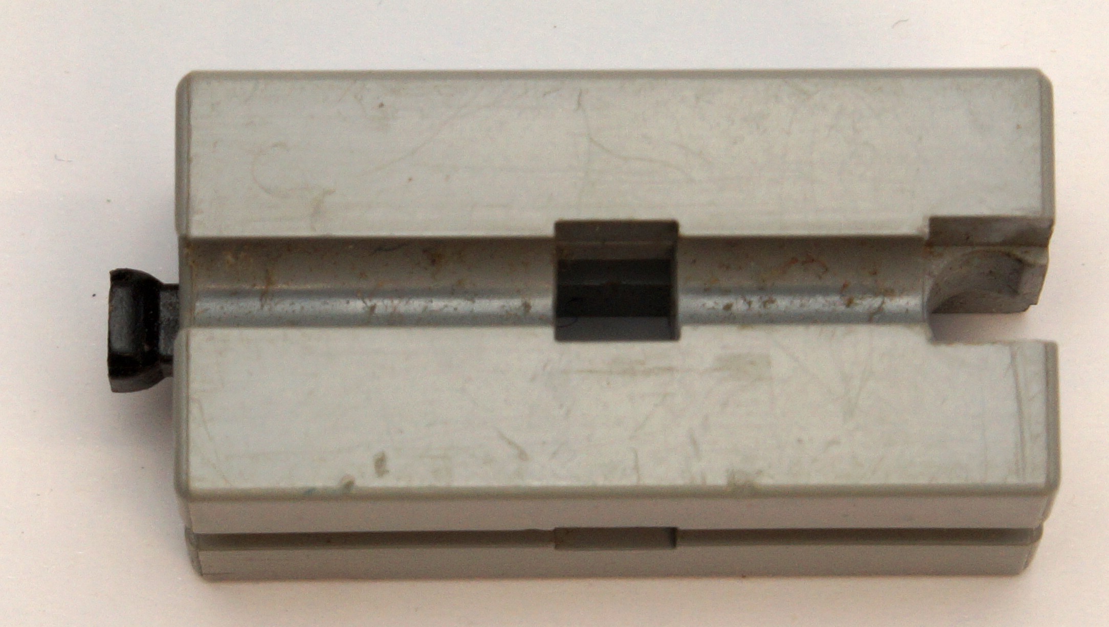 Baustein 30 mit Bohrung, eckig - grau