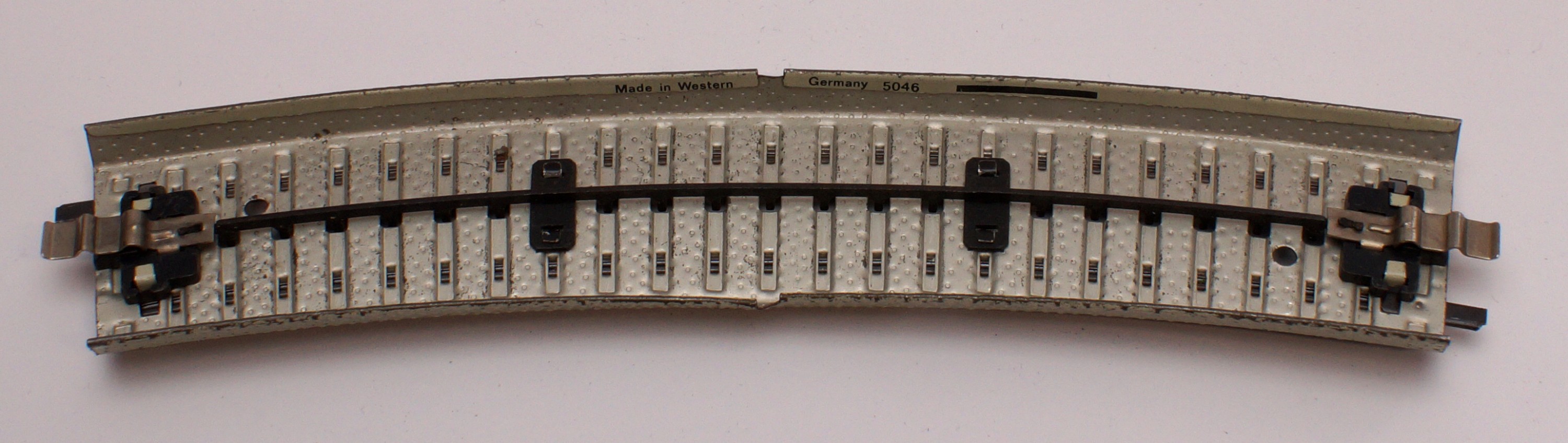 Primex H0 gebogenes Gleis 5046 M-Gleis