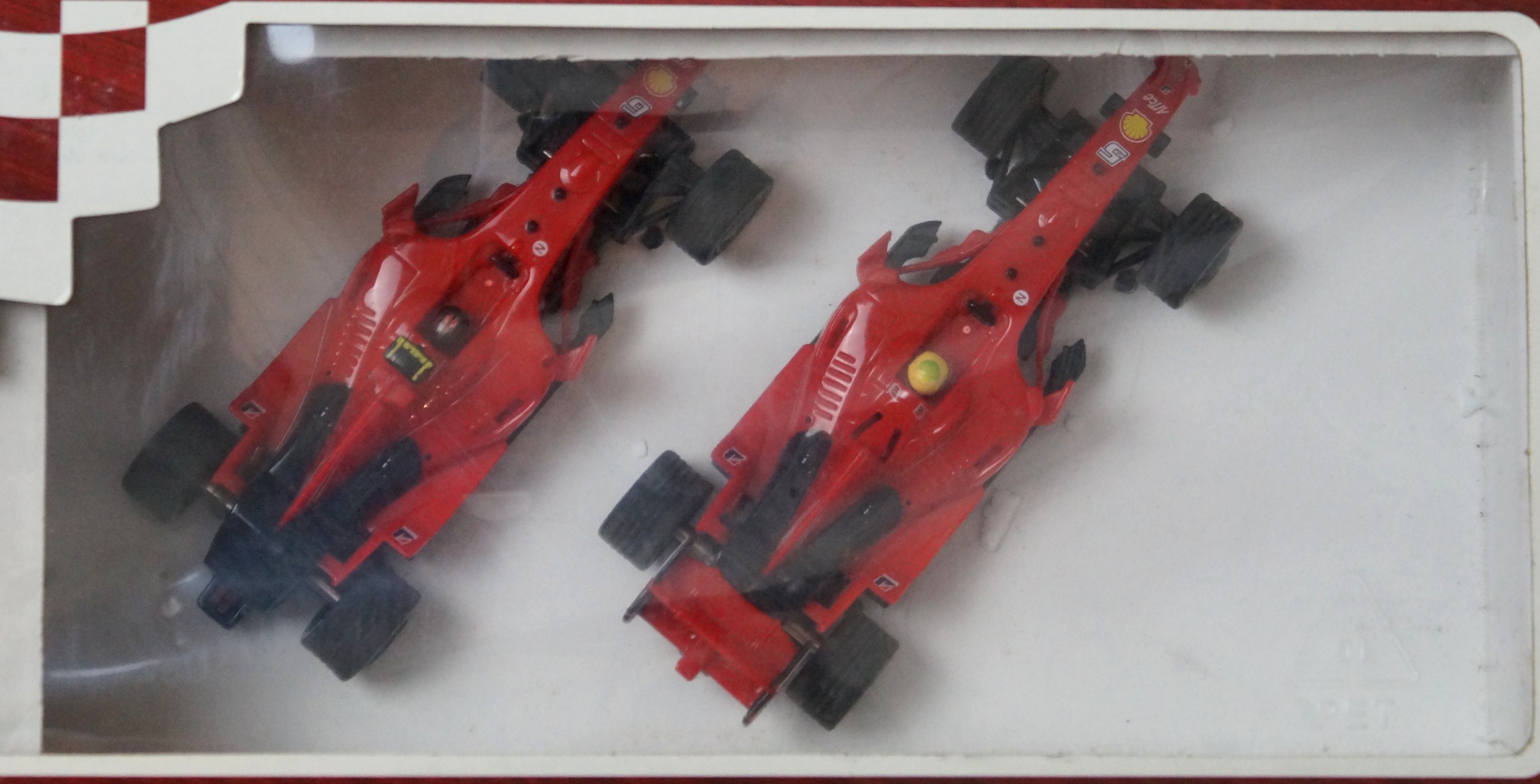 62074-Carrera GO!!! Ferrari Heroes